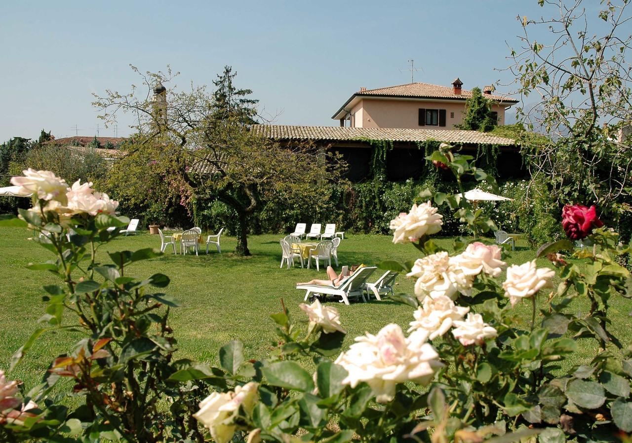 Hotel Belvedere Torri Del Benaco Exterior photo